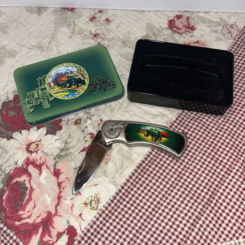 John Deere knife in tin ,farm collectables